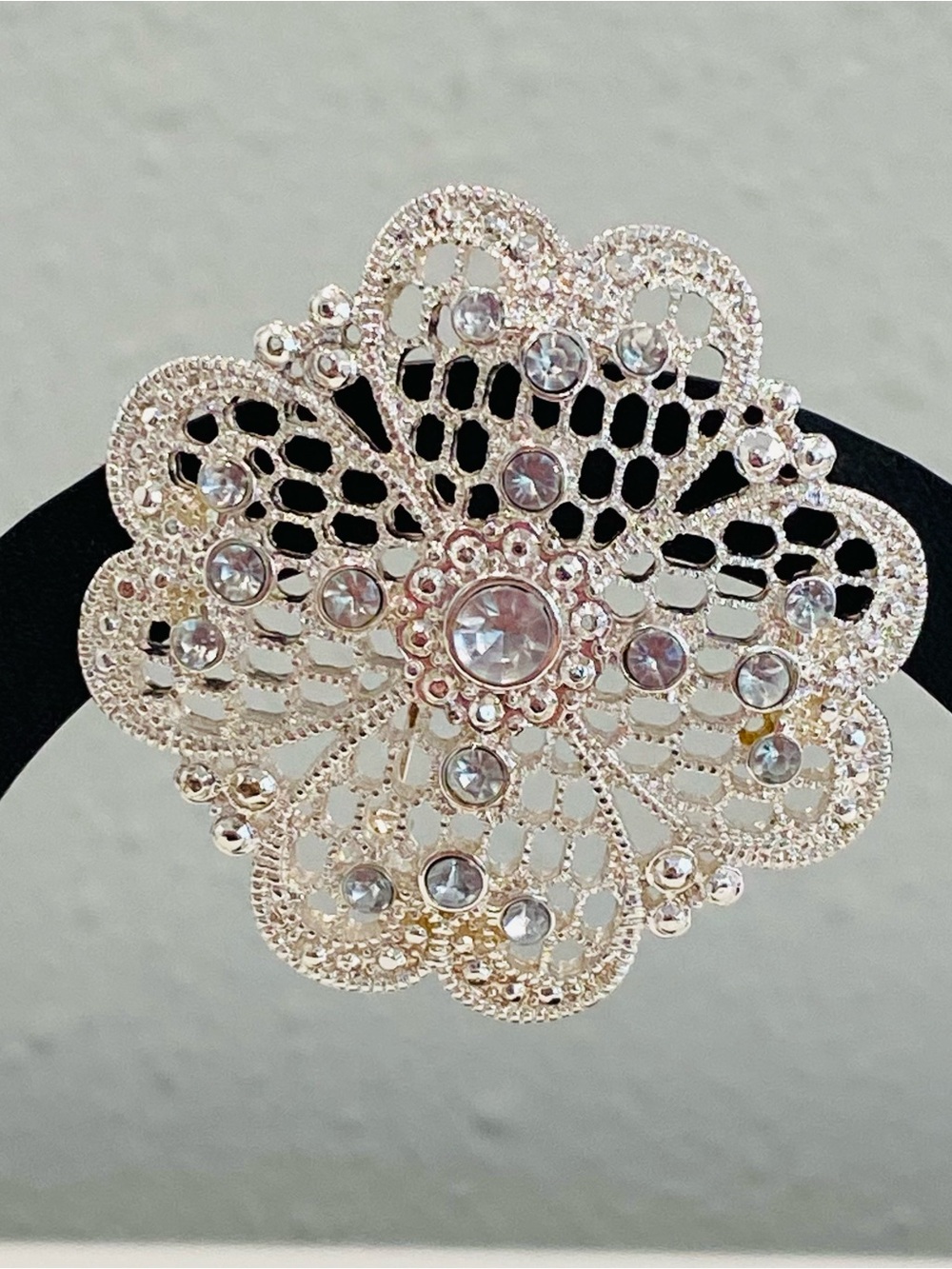 Ornate Flower Filigree Brooch Clear Crystal Rhinestone Silvertone Wedding Pin